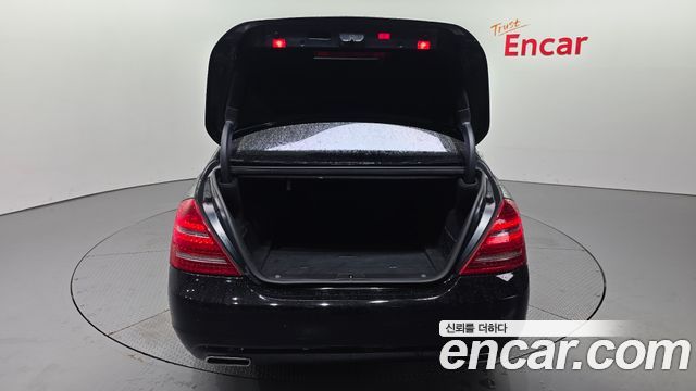 Mercedes-Benz S-Class 2011 — photo 19