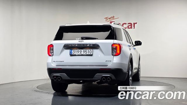 Ford Explorer 2022 — photo 4