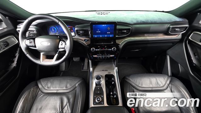 Ford Explorer 2022 — photo 10