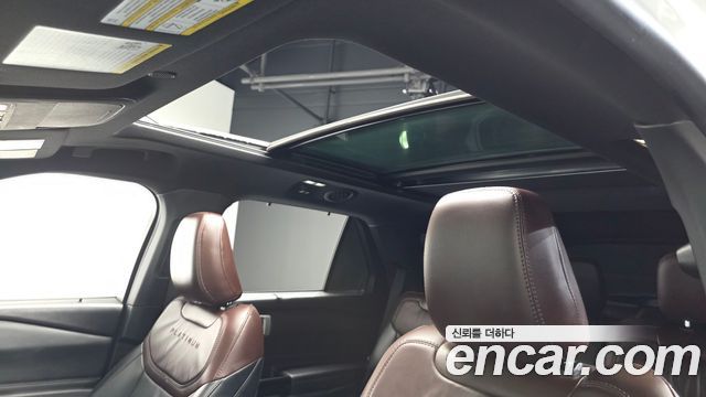 Ford Explorer 2022 — photo 21