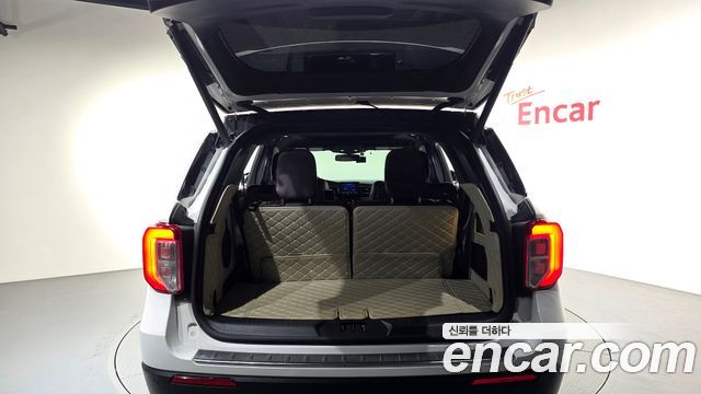 Ford Explorer 2022 — photo 23