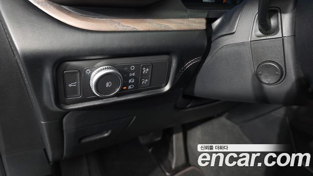 Ford Explorer 2022 — photo 25