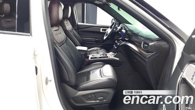 Ford Explorer 2022 — photo 16