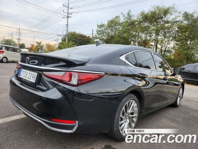 Lexus ES 2024 — photo 3