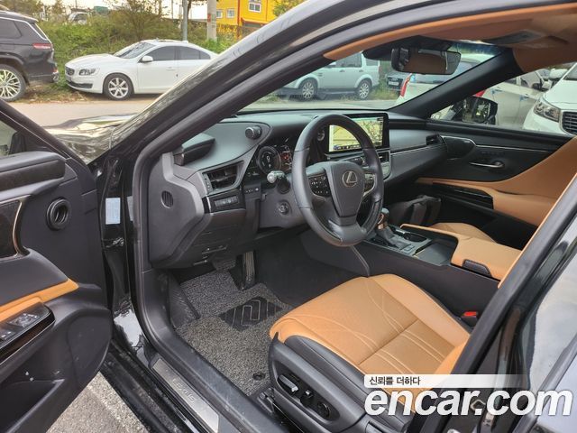 Lexus ES 2024 — photo 8
