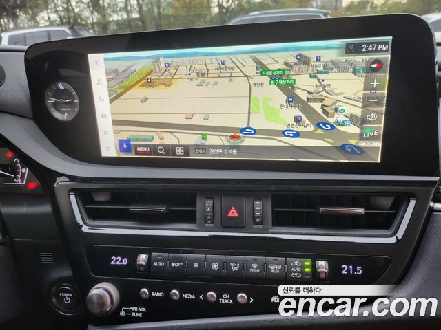 Lexus ES 2024 — photo 11