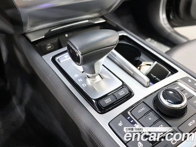 Genesis G80 2019 — photo 8