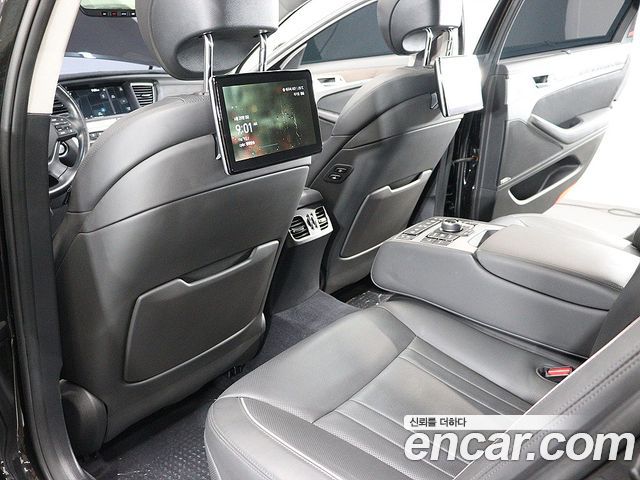 Genesis G80 2019 — photo 15