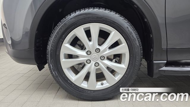 Toyota RAV4 2015 — photo 5
