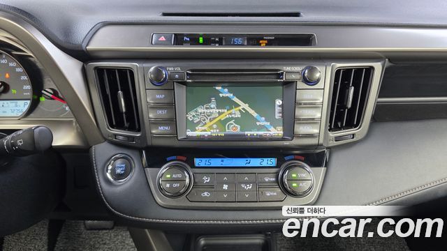 Toyota RAV4 2015 — photo 15