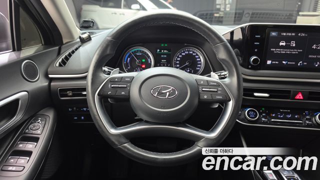 Hyundai Sonata 2022 — photo 19