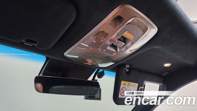 Genesis GV70 2022 — photo 25