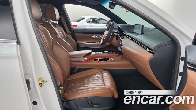 Genesis GV70 2022 — photo 16