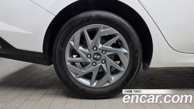 Hyundai AVANTE 2024 — photo 5