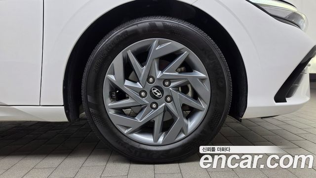 Hyundai AVANTE 2024 — photo 7