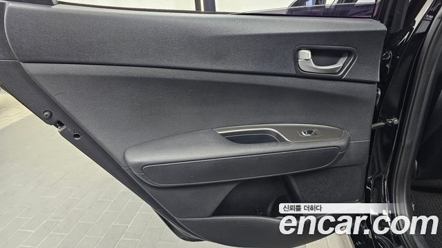 Kia K5 2020 — photo 15