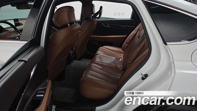Genesis G80 2021 — photo 17