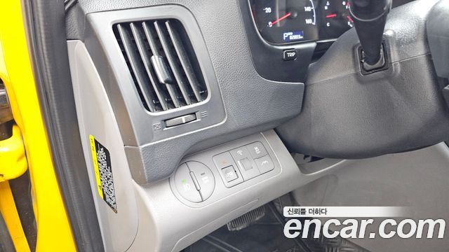Hyundai Starex 2021 — photo 17