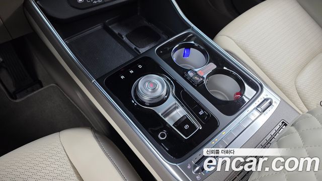Kia Canival 2025 — photo 12