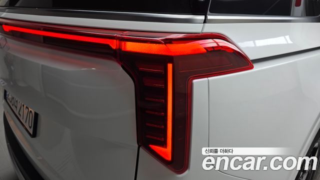 Kia Canival 2025 — photo 9