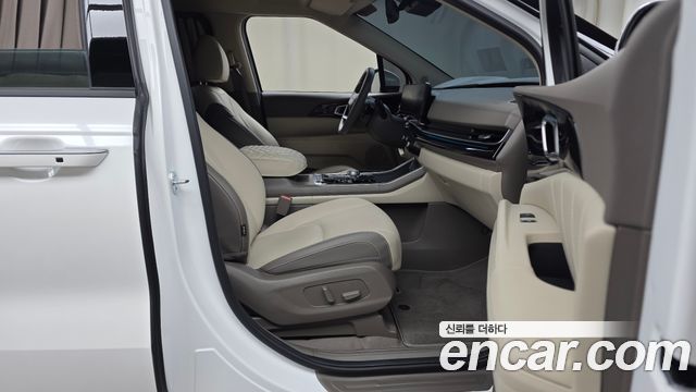Kia Canival 2025 — photo 16