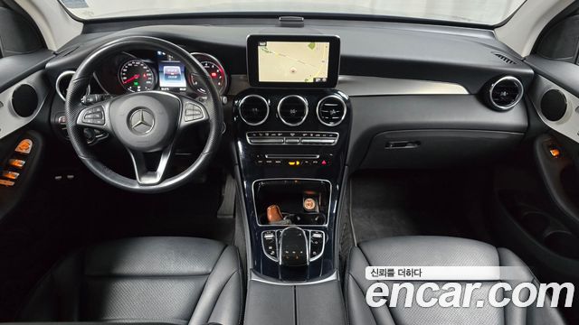 Mercedes-Benz GLC-Class 2019 — photo 10