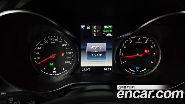 Mercedes-Benz GLC-Class 2019 — photo 11