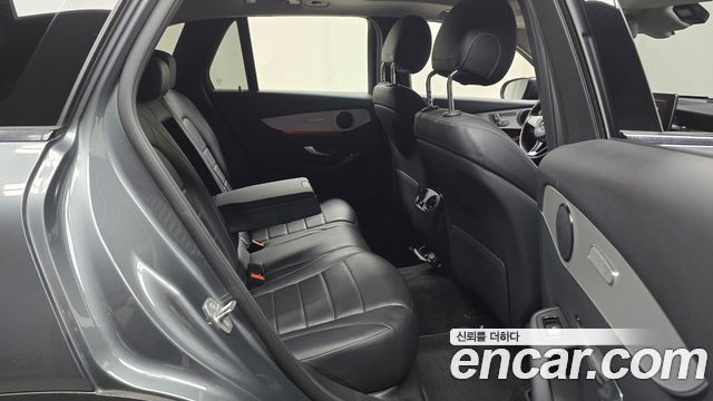 Mercedes-Benz GLC-Class 2019 — photo 17