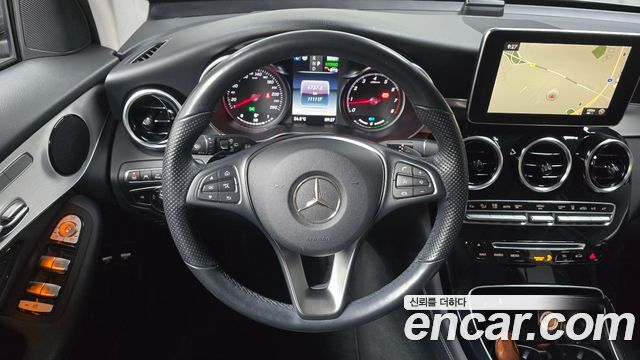 Mercedes-Benz GLC-Class 2019 — photo 18