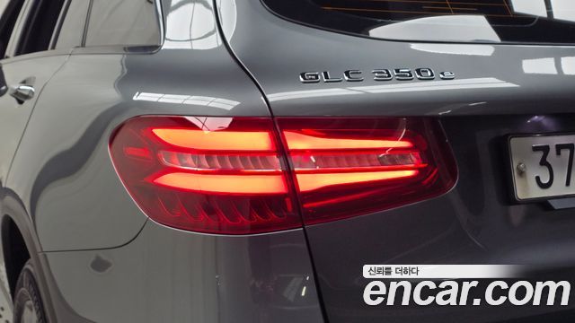 Mercedes-Benz GLC-Class 2019 — photo 9