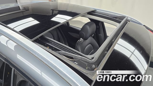 Mercedes-Benz GLC-Class 2019 — photo 27