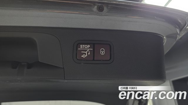 Mercedes-Benz GLC-Class 2019 — photo 32