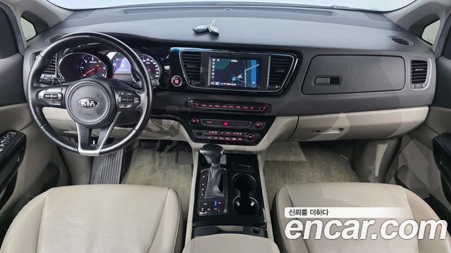 Kia Canival 2017 — photo 7