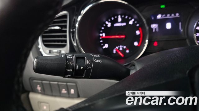 Kia Canival 2017 — photo 14
