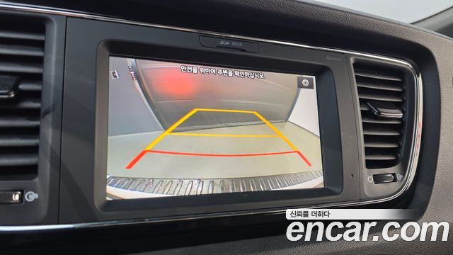 Kia Canival 2017 — photo 17
