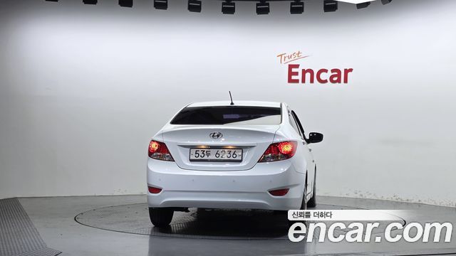 Hyundai Accent 2014 — photo 4