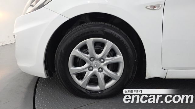 Hyundai Accent 2014 — photo 5
