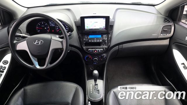 Hyundai Accent 2014 — photo 10
