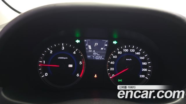 Hyundai Accent 2014 — photo 11