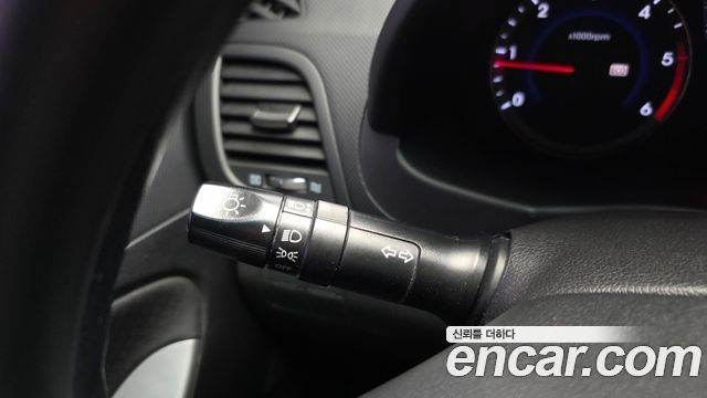 Hyundai Accent 2014 — photo 31
