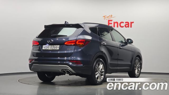 Hyundai Santafe 2017 — photo 2