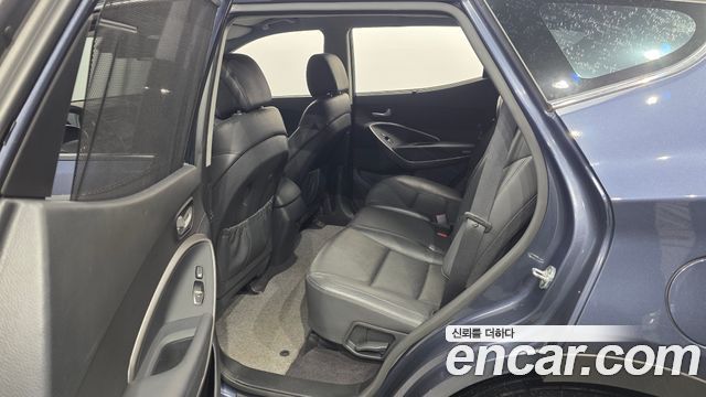 Hyundai Santafe 2017 — photo 11