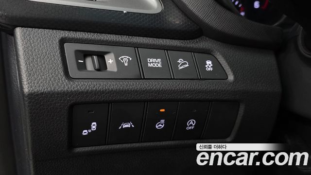 Hyundai Santafe 2017 — photo 13