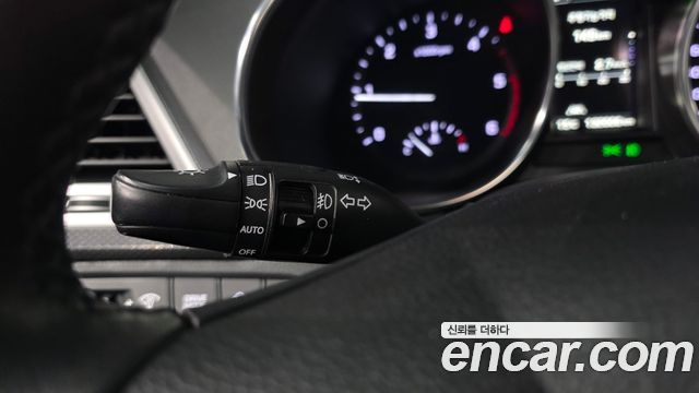 Hyundai Santafe 2017 — photo 14