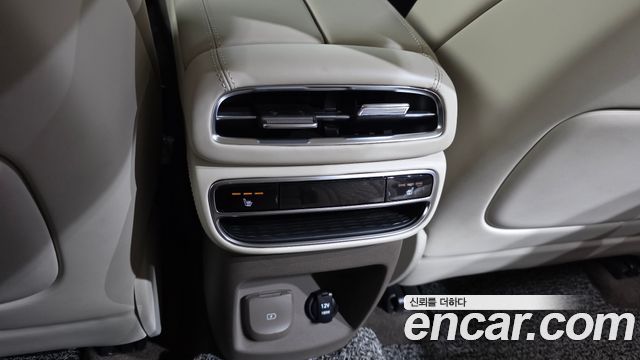 Genesis GV80 2020 — photo 25