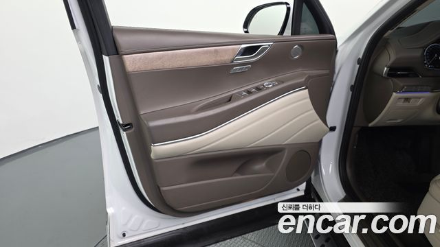 Genesis GV80 2020 — photo 14