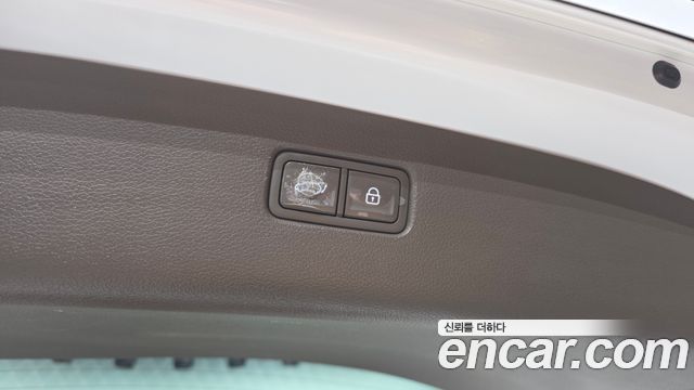 Genesis GV80 2020 — photo 33