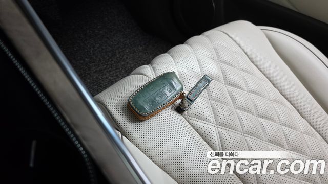 Genesis GV80 2020 — photo 34