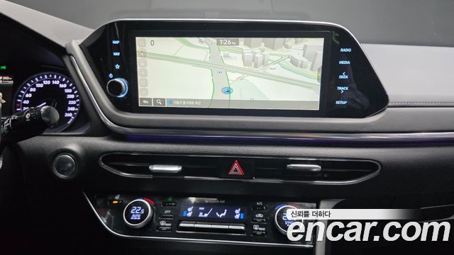 Hyundai Sonata 2022 — photo 15