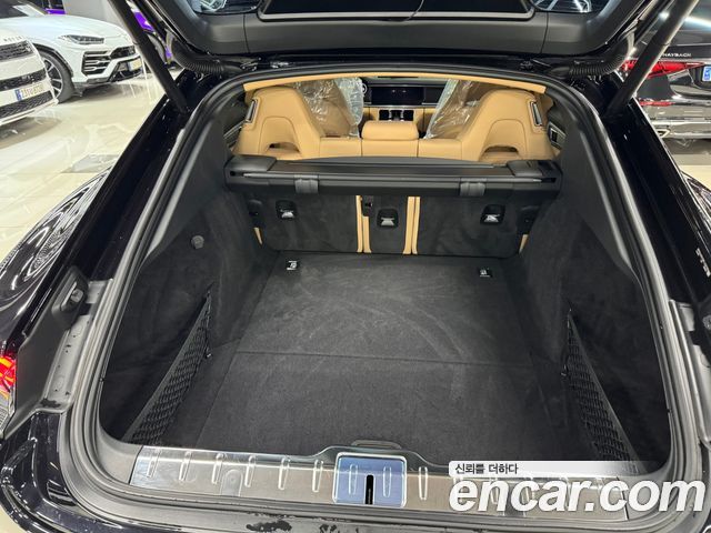 Porsche Panamera 2023 — photo 14